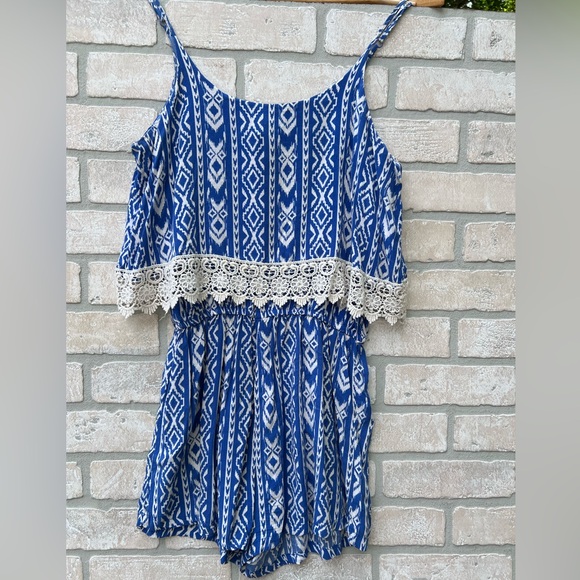Romper & Bodysuit Bundle - Picture 5 of 10